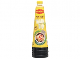 Nước tương đậu nành Maggi thanh dịu chai 700ml