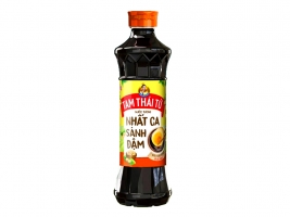 Nước tương Tam Thái Tử Nhất Ca sánh đậm chai 500ml